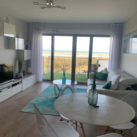 Face Pieds Dans L'eau Berck