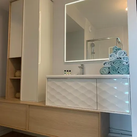 Face Pieds Dans L'eau